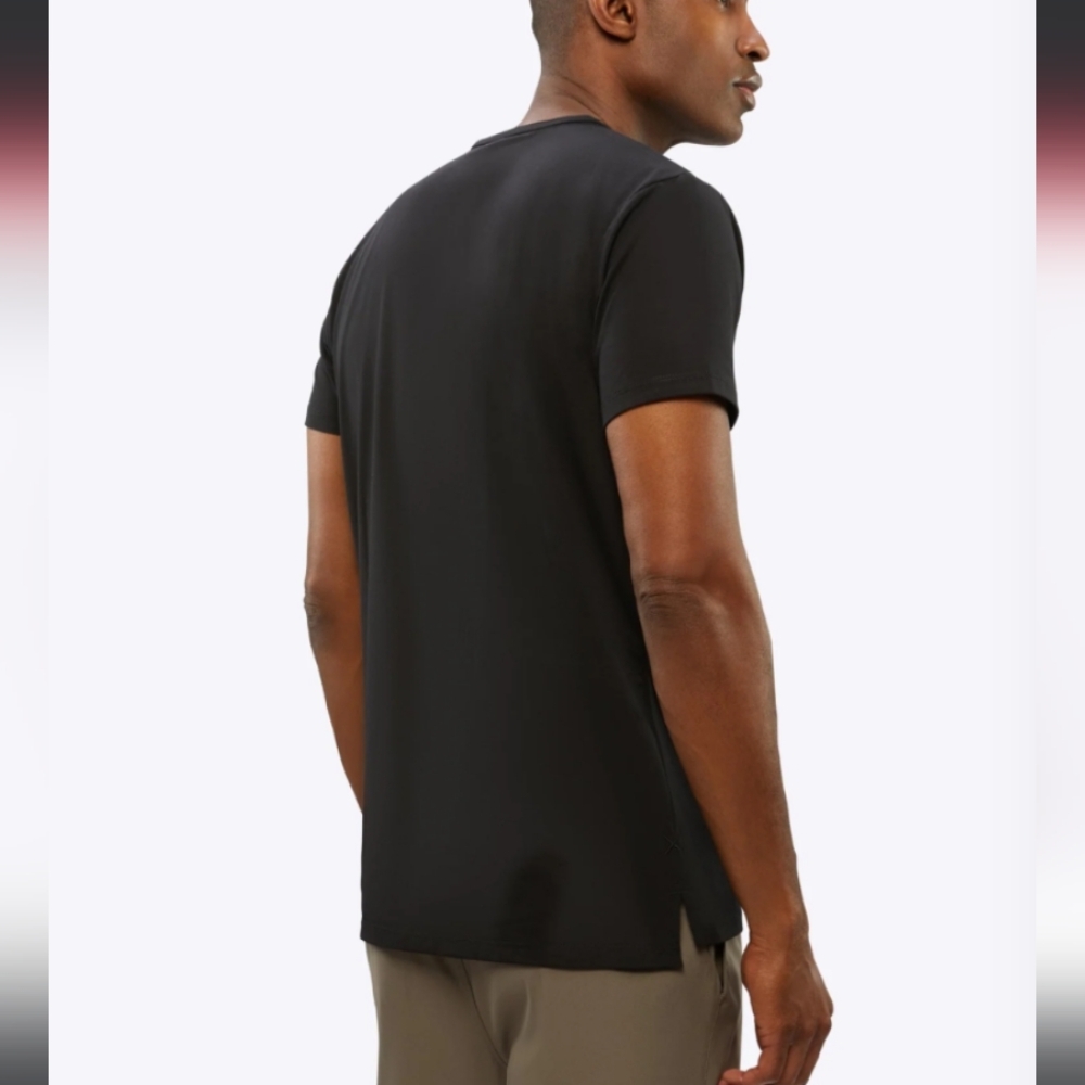 Cuts AO Split Hem Tee